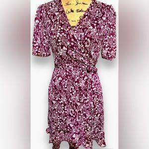 Mi ami Sweet Wrap Dress Sz. S EUC🌺